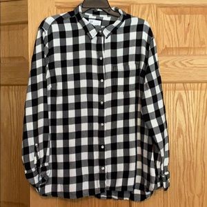 Black and white buffalo check plaid flannel